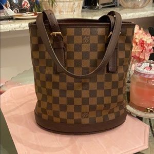 Louis Vuitton Damier Ebene Bucket Bag